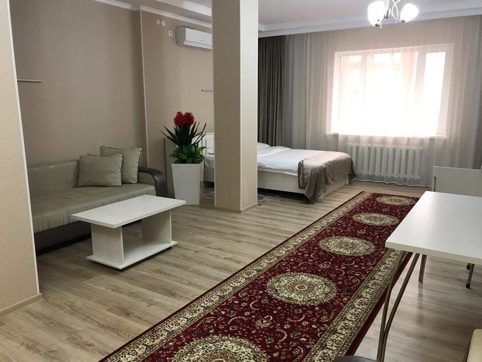 Union Plaza Hotel Astana Bagian luar foto