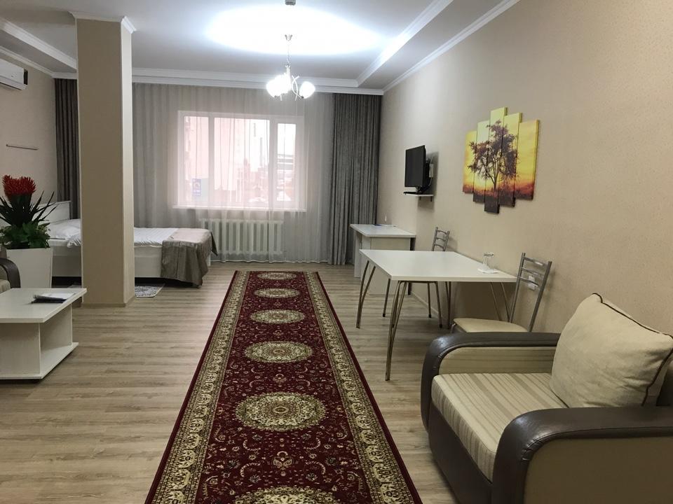 Union Plaza Hotel Astana Bagian luar foto