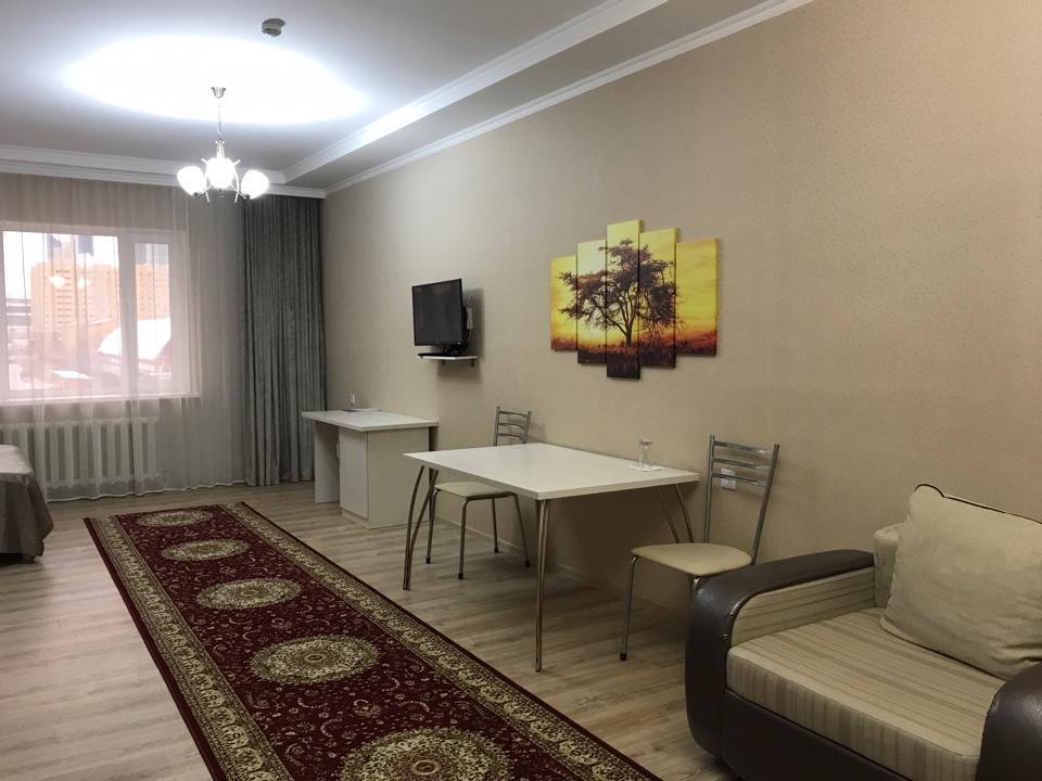 Union Plaza Hotel Astana Bagian luar foto